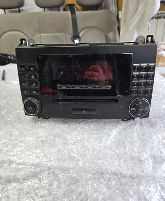 Mercedes-Benz A W169 Radio/CD/DVD/GPS head unit A1698207589 MF2550 020748