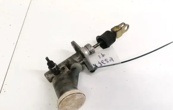 Mitsubishi Carisma Clutch master cylinder