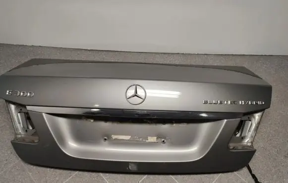 Mercedes-Benz E W212 Tailgate/trunk/boot lid A2127500975