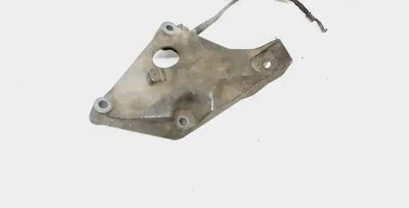 BMW 1 E81 E87 Engine mounting bracket 6775041