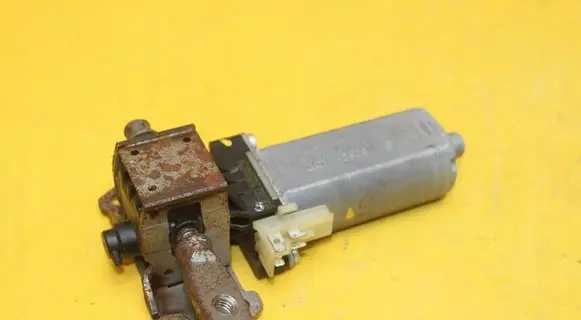 Volvo S60 Seat adjustment motor 