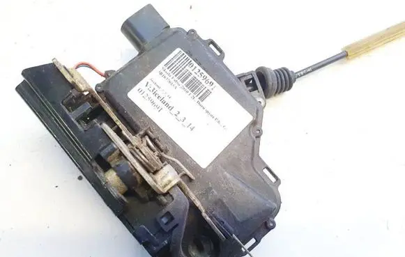 Skoda Fabia Mk2 (5J) Front door lock 3B1837015A 113689 3B1837015A113689