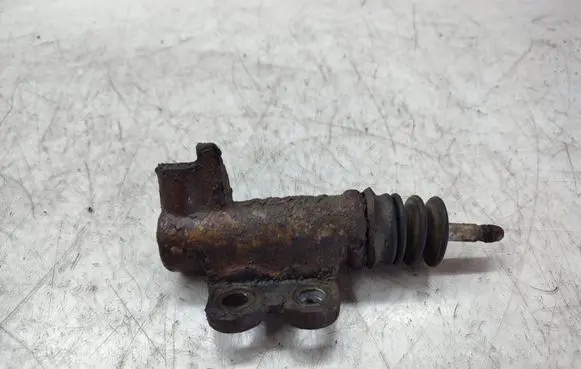 Clutch master cylinder