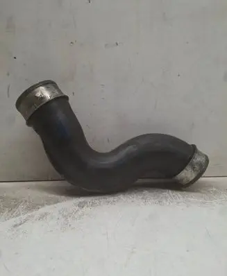 Volkswagen PASSAT B6 Intercooler hose/pipe 1K0145832E