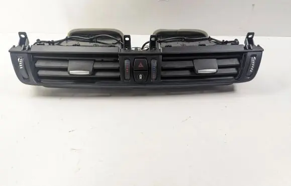 BMW X5 F15 Dash center air vent grill 925264810 11172014 0859210