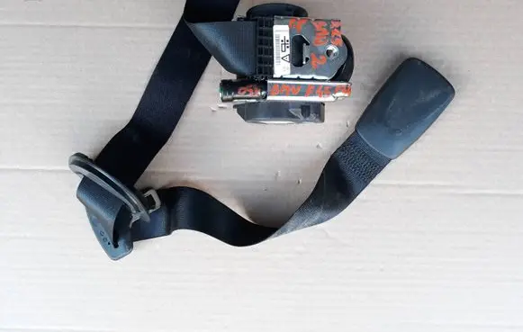BMW 2 F45 Front seatbelt BMW 2 F45 PAS BEZPIECZEŃSTWA PRAWY PRZÓD