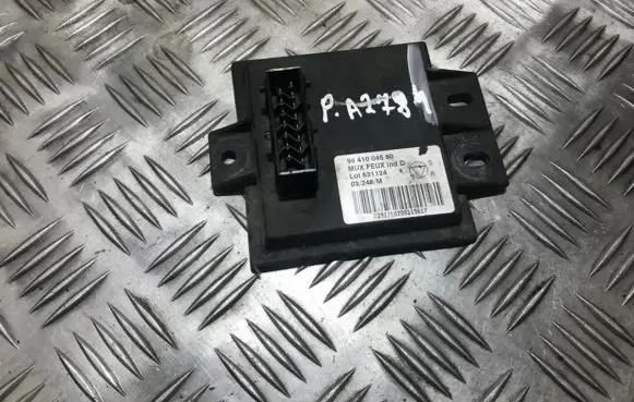 Peugeot 607 Ignition amplifier control unit 9641004580 631124
