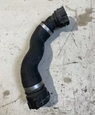 BMW 5 F10 F11 Engine coolant pipe/hose 8509274