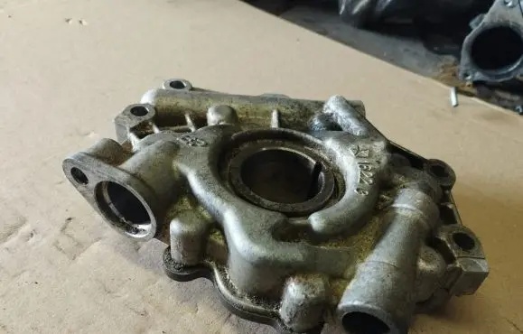 Jeep Grand Cherokee (WK) Oil pump 16228