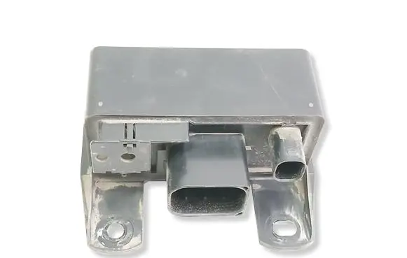 Mercedes-Benz C W203 Glow plug pre-heat relay 