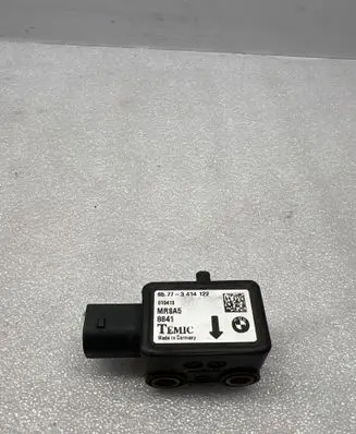 BMW X3 E83 Airbag deployment crash/impact sensor 3414122 8841 010413