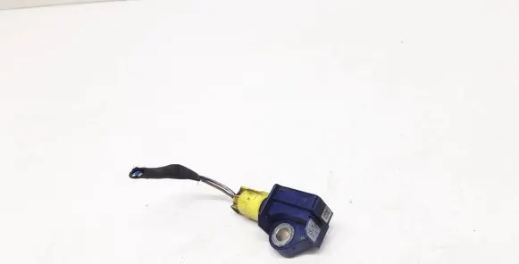 Mercedes-Benz E W212 Airbag deployment crash/impact sensor A2128204926