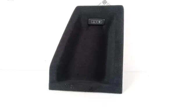 Trunk/boot side trim panel