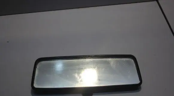 Rear view mirror (interior)