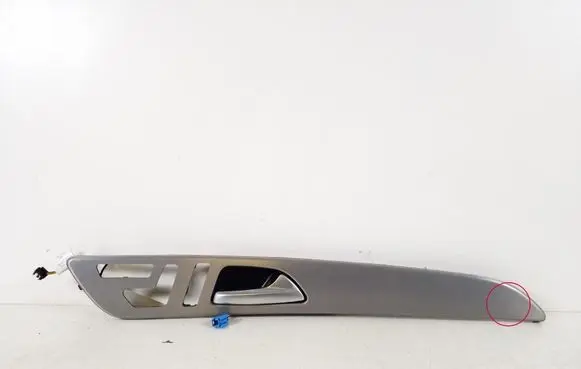 Mercedes-Benz GLE (W166 - C292) Front door trim bar A1667204022
