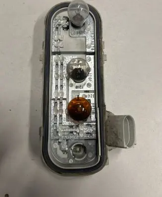 Audi A4 S4 B6 8E 8H Tail light bulb cover holder 8E9945258