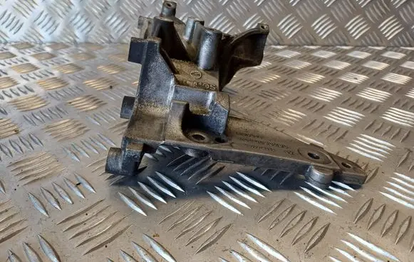 Citroen C5 Generator/alternator bracket 9674030280