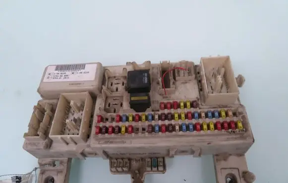 Ford Focus C-MAX Central body control module 97RA000001 4M5T14A073DJ 97RA012018