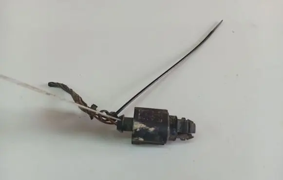 Volkswagen PASSAT B6 Outside/exterior temperature sensor 1J0973702