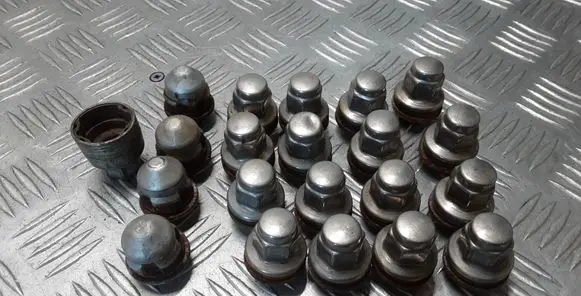 Jaguar XE Nuts/bolts 