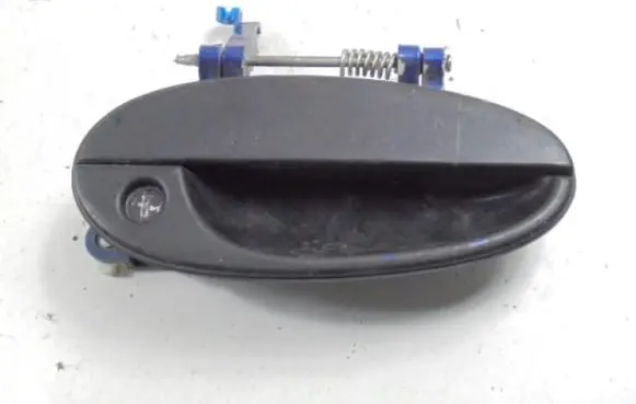 Chevrolet Rezzo Front door exterior handle