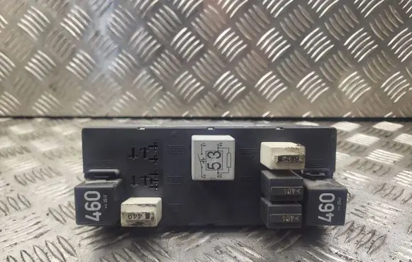 Volkswagen Touran I Fuse box set 3C0937049E