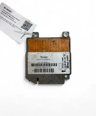 Mercedes-Benz E W210 Airbag control unit/module 0018200826