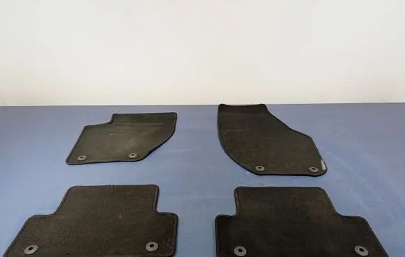 Volvo V40 Front floor carpet liner 