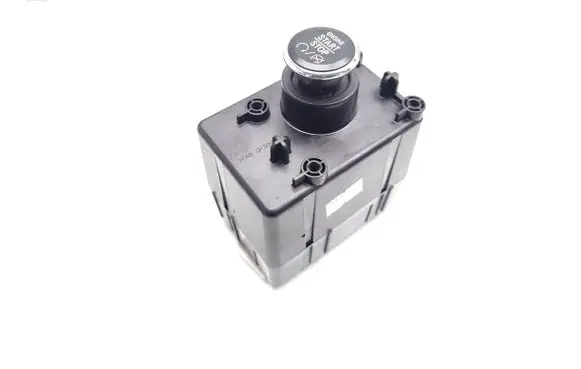 Jeep Grand Cherokee Engine start stop button switch 05026647AG P05026647AG