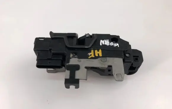 Volvo S90, V90 Coupe door lock (next to the handle) 31462456