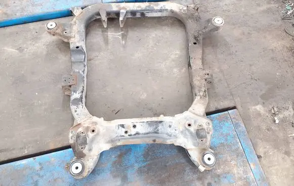 Opel Vectra C Front subframe