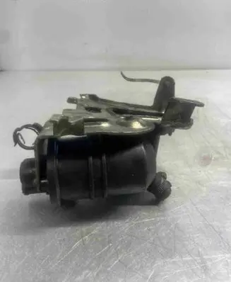 Vacuum air tank