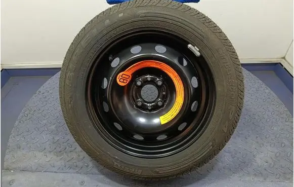 Fiat Linea R17 spare wheel