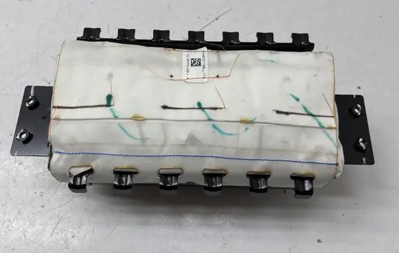 Tesla Model 3 Passenger airbag 107782300G 640510000G