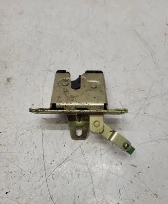 Opel Astra G Tailgate/trunk/boot lock/catch/latch