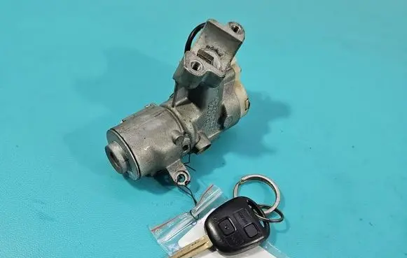 Toyota Avensis Verso Ignition lock 45020287 IMPRK1549486