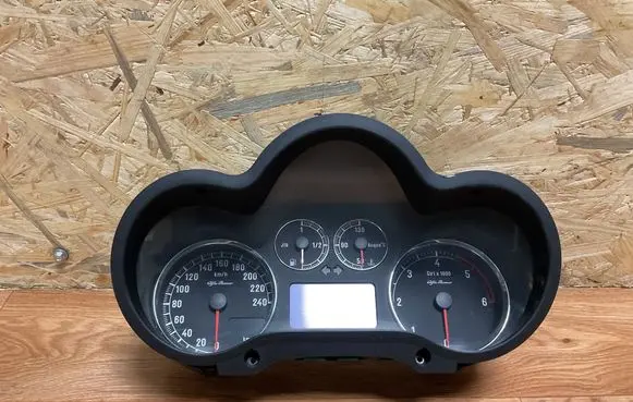 Alfa Romeo 147 Speedometer (instrument cluster) 156063178 110080304064 2911050290