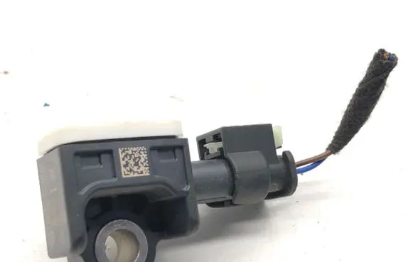 Mercedes-Benz CLA C117 X117 W117 Airbag deployment crash/impact sensor A1668210151