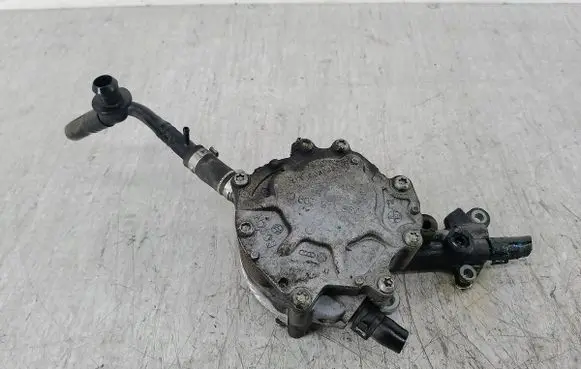 Volkswagen PASSAT B5.5 Vacuum pump 038145209C