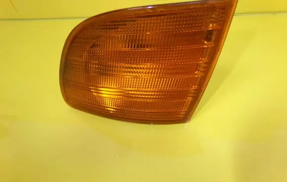 Mercedes-Benz Vito Viano W638 Front indicator light 