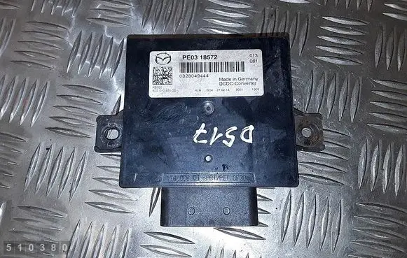 Mazda 3 II Engine control unit/module pe0318572
