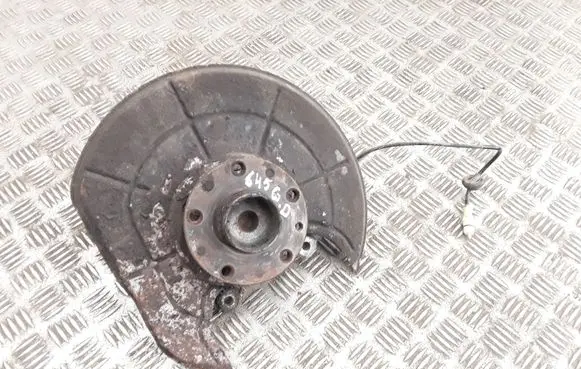 Rear wheel hub spindle/knuckle