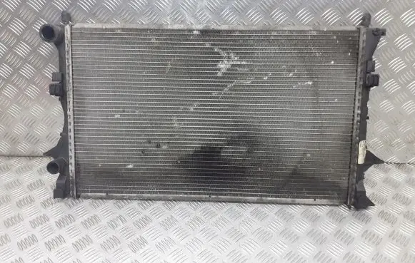 Renault Laguna II Coolant radiator 8200008765