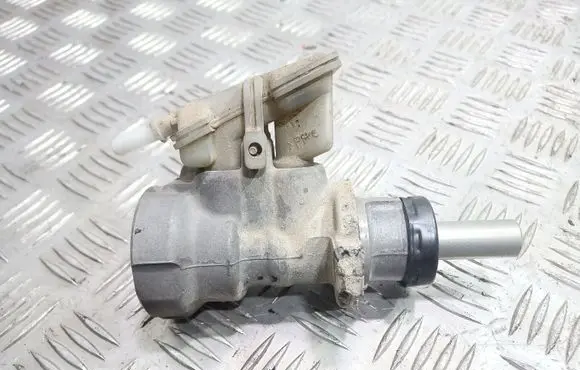 Ford Focus Master brake cylinder