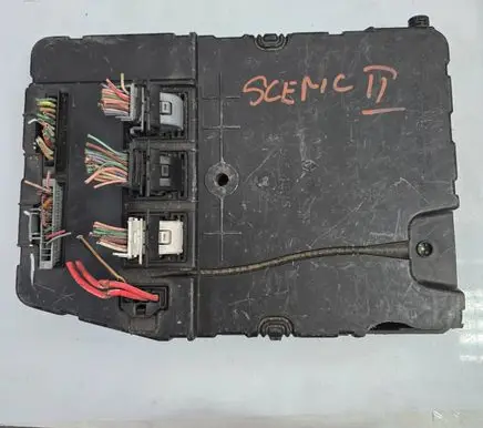 Renault Megane II Comfort/convenience module 8200309690 04068