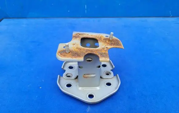 Nissan Juke II F16 Rear shock/impact absorber stay/bar 852106PA0A