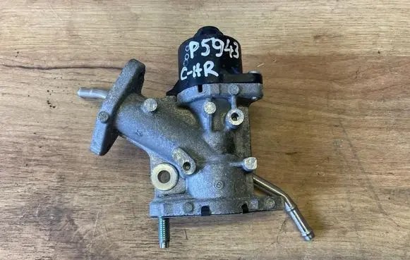 Toyota C-HR I EGR valve 2562037140