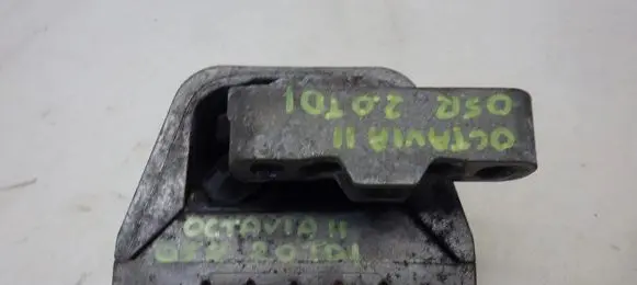 Skoda Octavia Mk2 (1Z) Engine mount vacuum valve 1K0198262