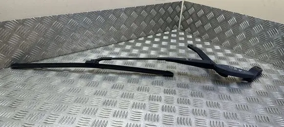 Mercedes-Benz E W212 Front wiper blade arm A2128201044