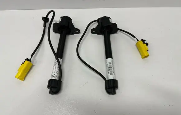 Mercedes-Benz GLE (W166 - C292) Bonnet Pedestrian Airbag Actuator A1669060002 1669060002